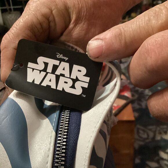 BIOWORLD Star Wars Mandalorian Ahsoka Cosplay Small Mini Backpack - Picture 3 of 5